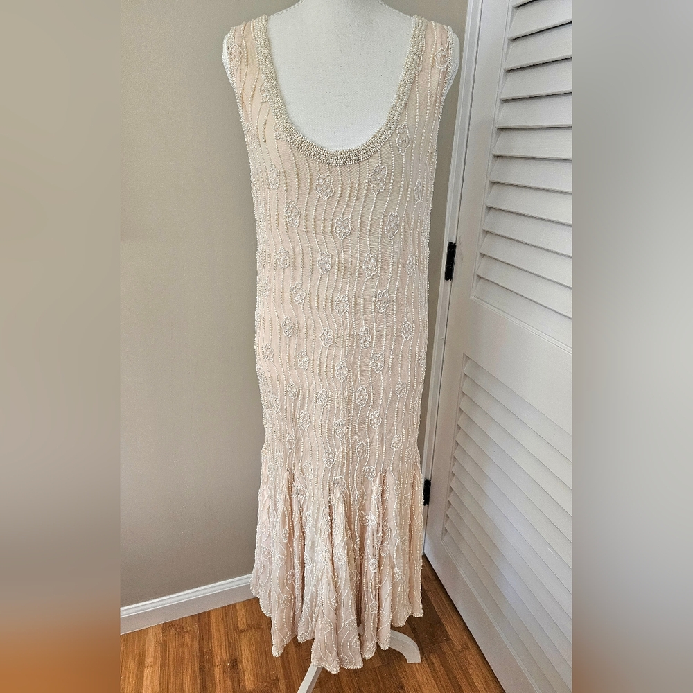 Vintage baby pink Sequin and pearl Maxi dress with gorgeous Mermaid bottom - Picture 3 of 9